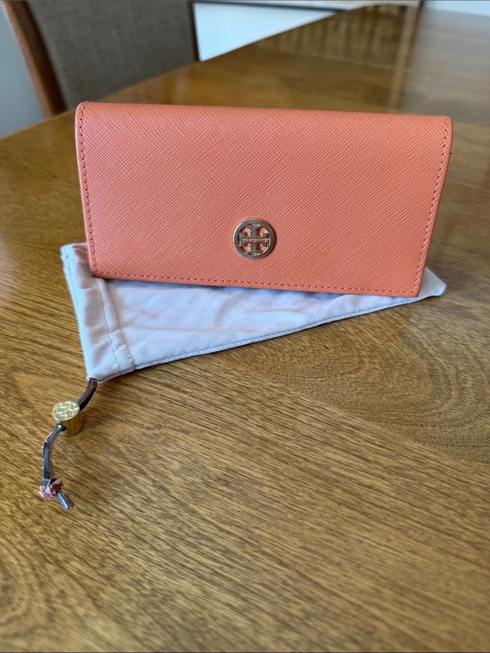 Tory Burch sunglass pouch & case
